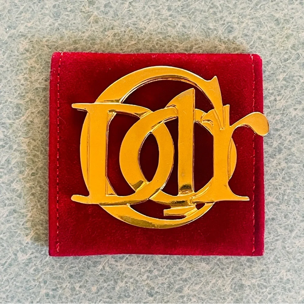 Vintage Christian Dior Parfums 90’s Gold-Toned Logo Brooc - Picture 10 of 10